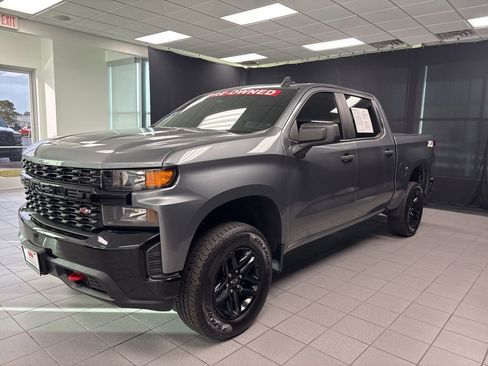 Used 2019 Chevrolet Silverado 1500 Custom Trail Boss w/ Custom Convenience Package AWD/4WD image 9