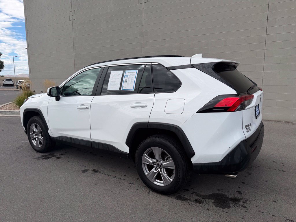 Used 2025 Toyota RAV4 XLE AWD/4WD image 3