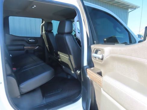 Used 2020 Chevrolet Silverado 1500 LT Trail Boss AWD/4WD image 27