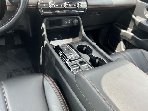Used 2024 Honda Pilot TrailSport image 22