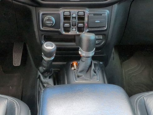 Used 2023 Jeep Wrangler Unlimited Sport w/ Xtreme 35 Tire Package AWD/4WD image 17