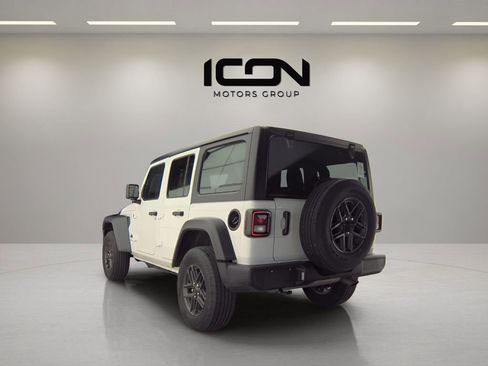 Used 2025 Jeep Wrangler Sport S AWD/4WD image 2