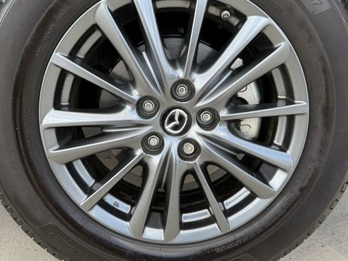 Used 2020 MAZDA CX-5 Touring FWD image 9