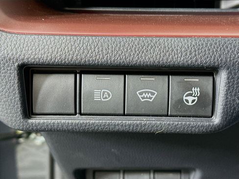 Used 2024 Toyota Prius Prime XSE image 17