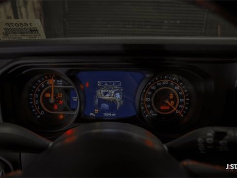 Used 2024 Jeep Wrangler Unlimited Rubicon 392 image 18