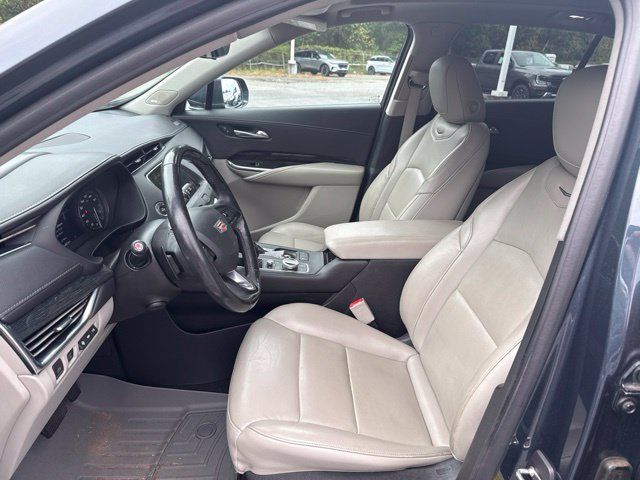 Used 2019 Cadillac XT4 Premium Luxury FWD image 16