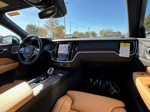 New 2026 Volvo V60 B5 Cross Country Ultra w/ Climate Package image 10