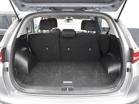 Used 2022 Kia Sportage LX FWD image 8