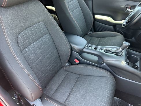 Certified 2025 Honda HR-V Sport image 10