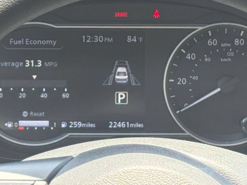 Used 2025 Nissan Versa SV FWD image 39