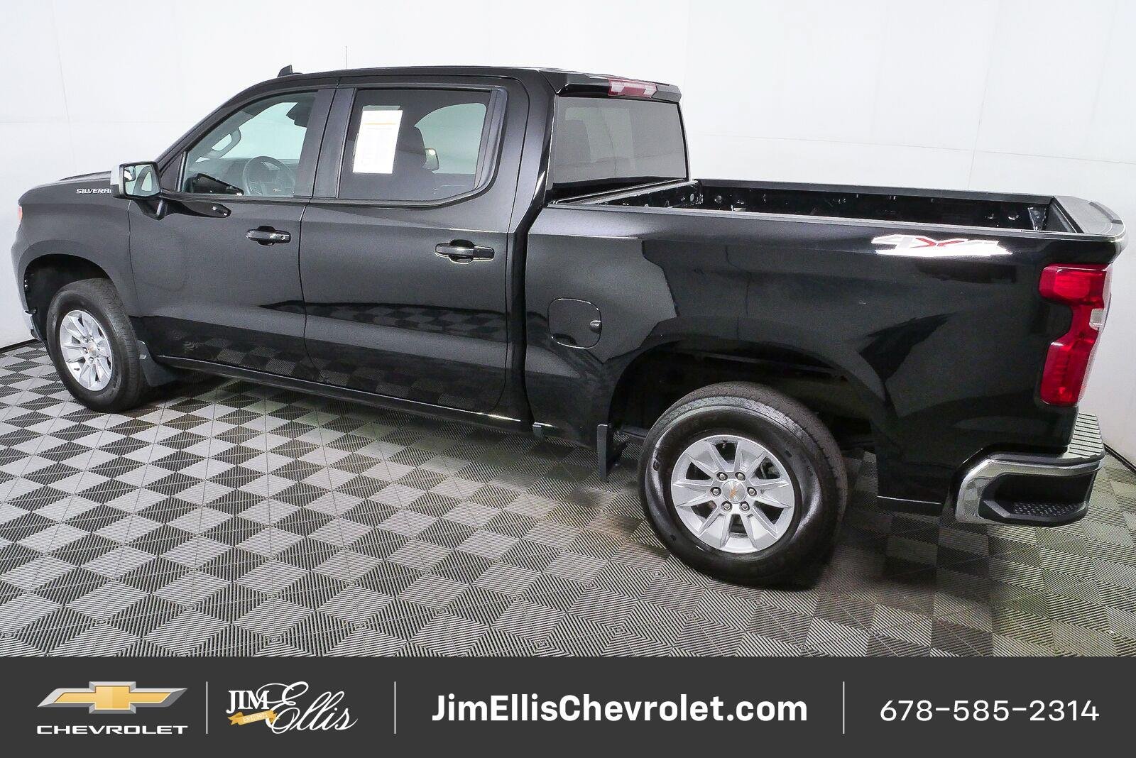 Certified 2025 Chevrolet Silverado 1500 LT AWD/4WD image 23