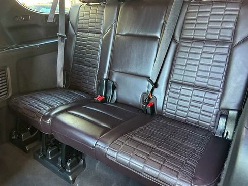 Certified 2023 Cadillac Escalade ESV Sport Platinum image 16