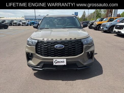 New 2026 Ford Explorer ST-Line w/ ST-Line Street Pack AWD/4WD image 3
