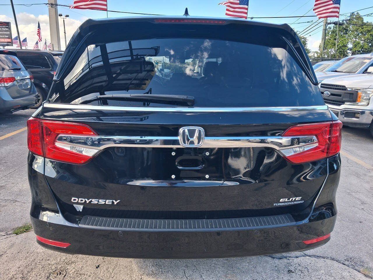 Used 2019 Honda Odyssey Elite image 4