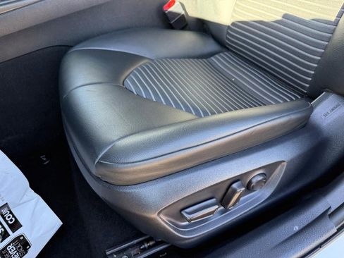 Used 2024 Toyota Camry SE image 17