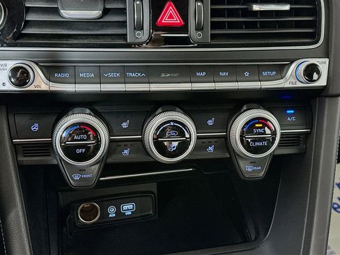 Used 2019 Genesis G70 2.0T Advanced w/ Elite Package image 16