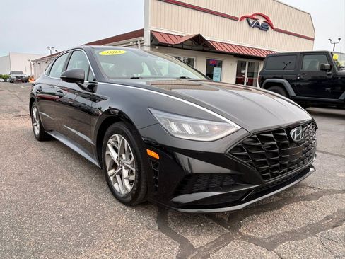 Used 2021 Hyundai Sonata SEL FWD image 3