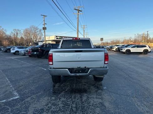 Used 2017 RAM 1500 Classic SLT image 5