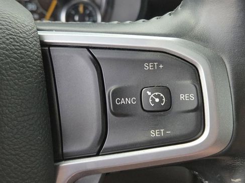 Used 2021 RAM 1500 Big Horn RWD image 12
