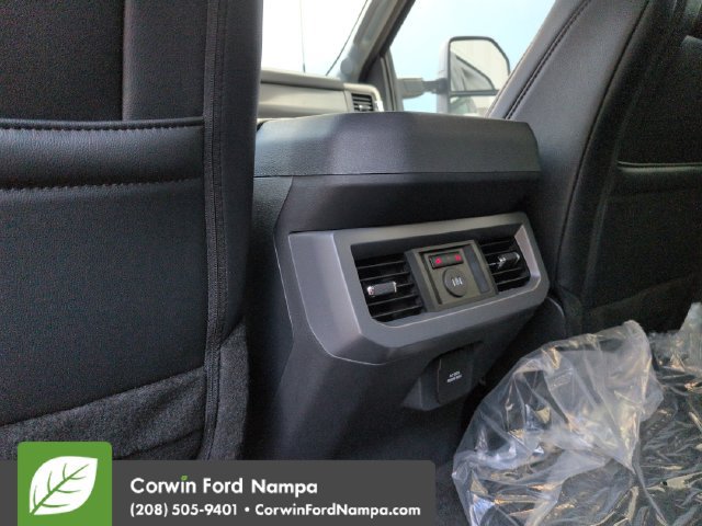 New 2026 Ford F350 Lariat w/ Black Appearance Package AWD/4WD image 26