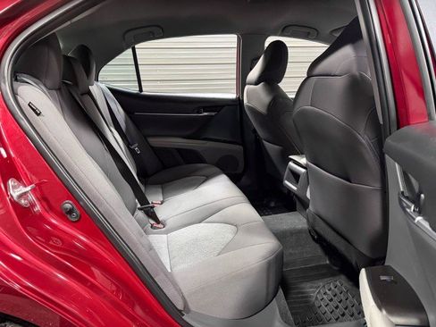 Used 2022 Toyota Camry LE image 17