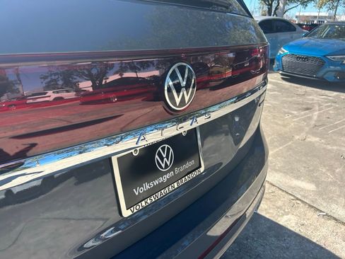 New 2026 Volkswagen Atlas SEL Premium R-Line AWD/4WD image 32