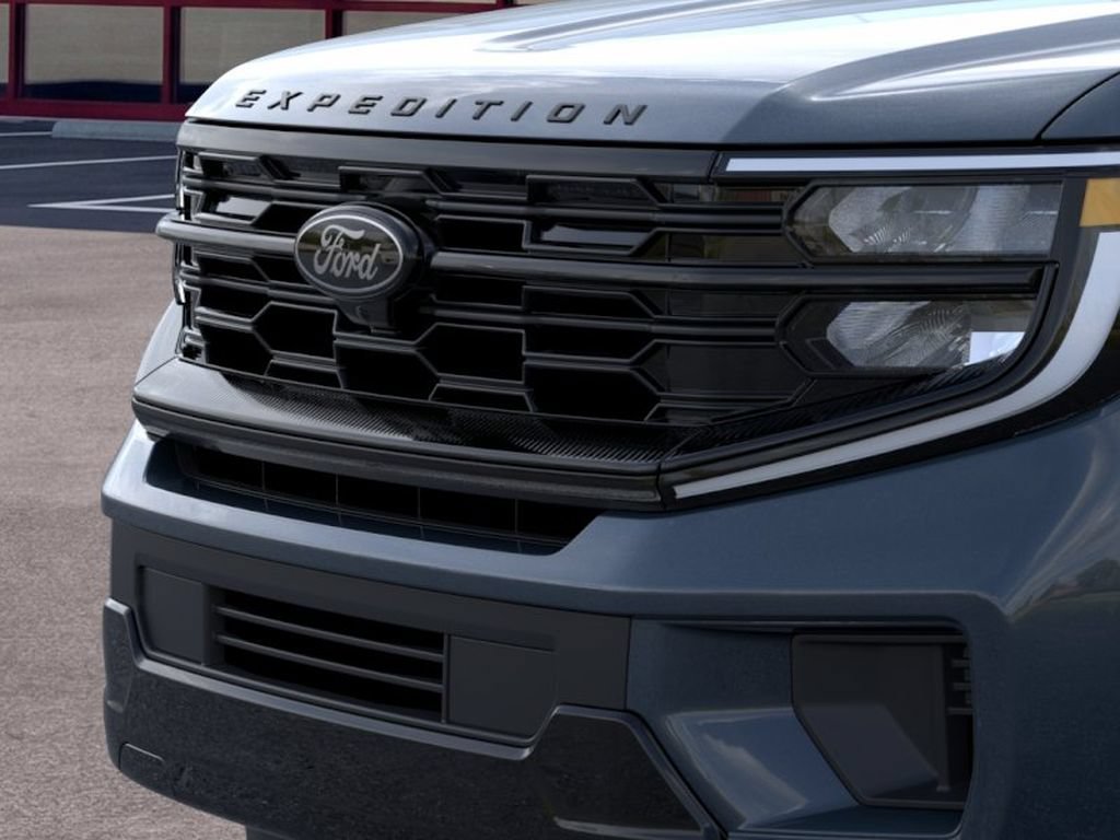 Used 2026 Ford Expedition Platinum w/ Stealth Appearance Package AWD/4WD image 17