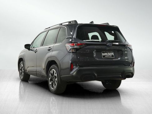 Used 2026 Subaru Forester Premium AWD/4WD image 2