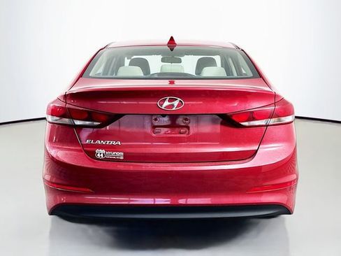 Used 2017 Hyundai Elantra SE FWD image 5