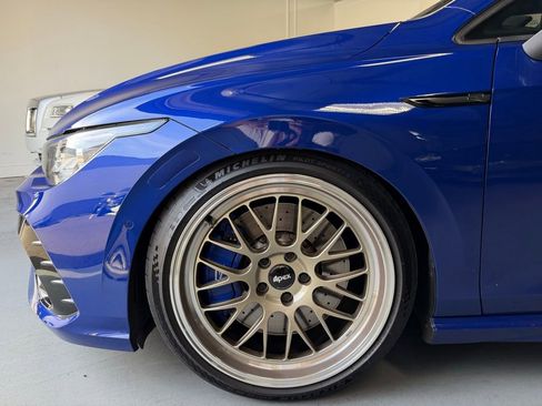 Used 2024 Volkswagen Golf R image 14