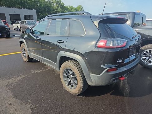 Used 2022 Jeep Cherokee Trailhawk w/ Sun, Sound & Nav Group AWD/4WD image 2