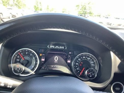 Used 2022 RAM 1500 Big Horn AWD/4WD image 35