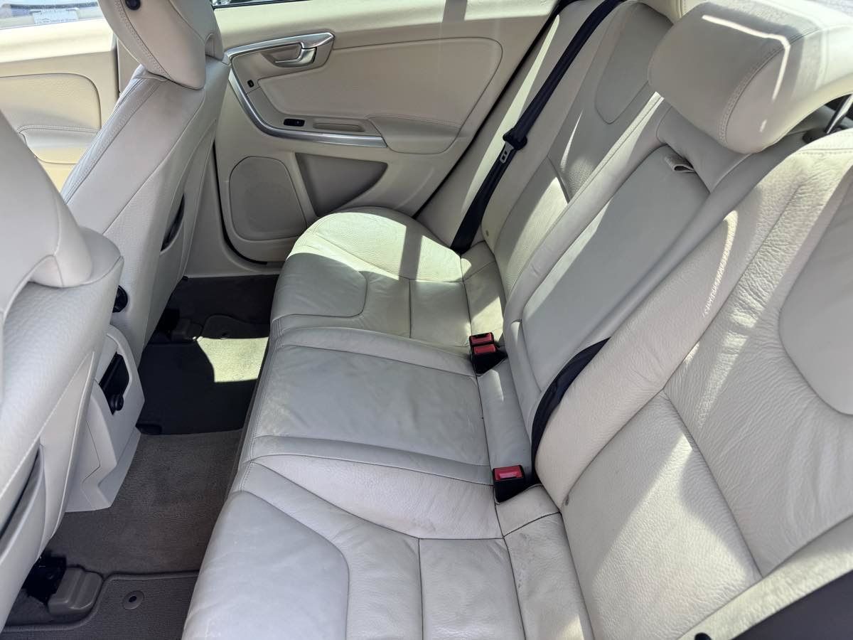 Used 2012 Volvo S60 T5 w/ Climate Pkg FWD image 28