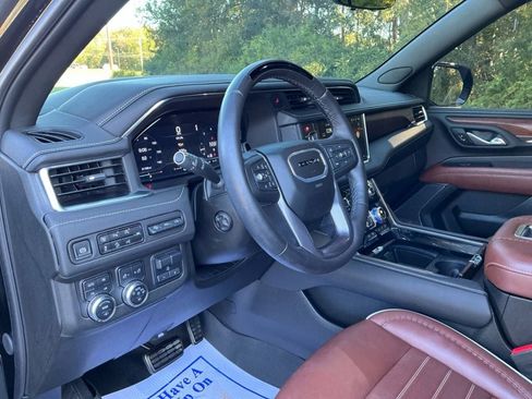 Used 2024 GMC Yukon XL Denali Ultimate image 16