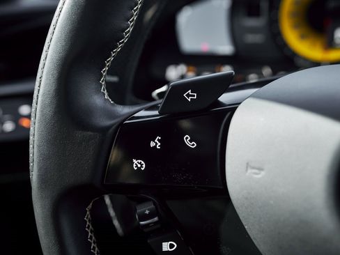 Used 2022 Ferrari SF90 Stradale image 51