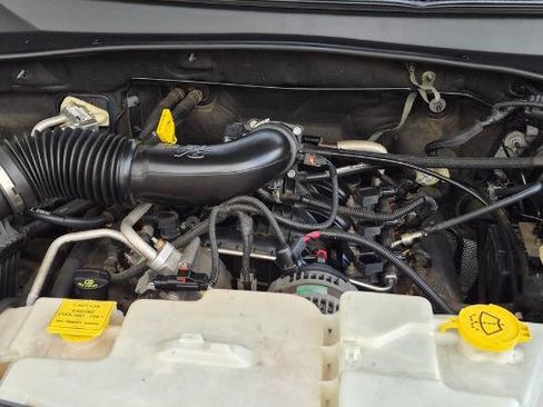 Used 2008 Dodge Nitro SXT RWD image 36