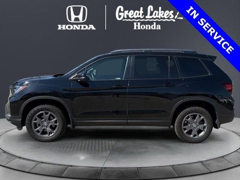 Used 2024 Honda Passport TrailSport image 5