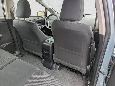 Used 2017 Toyota Prius V Three image 29