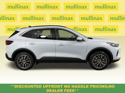 New 2025 Ford Escape Base w/ PHEV Premium Package image 2