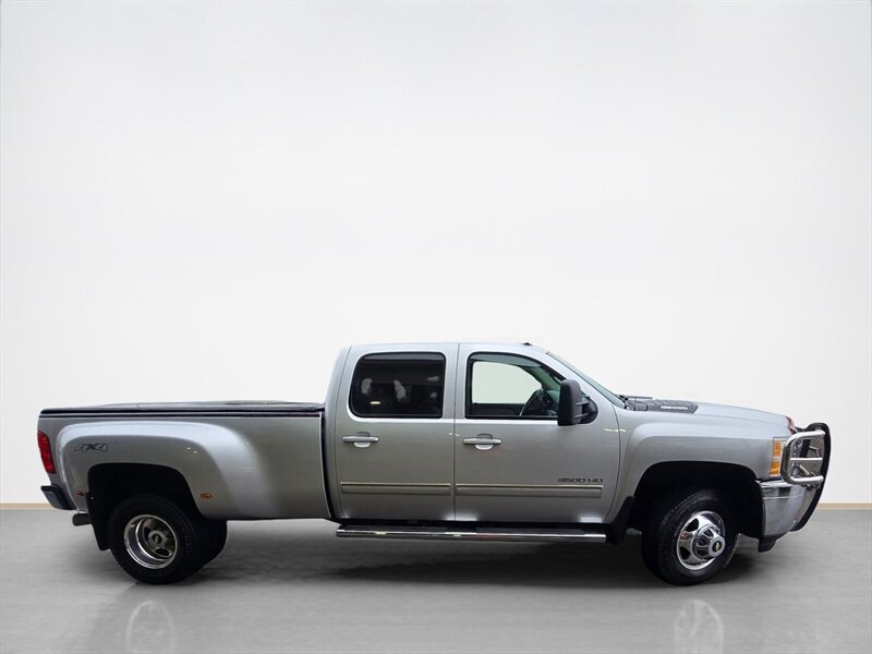 Used 2013 Chevrolet Silverado 3500 LTZ w/ LTZ Plus Package AWD/4WD image 4
