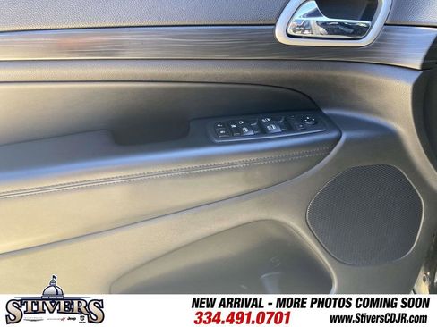 Used 2020 Jeep Grand Cherokee Altitude AWD/4WD image 49
