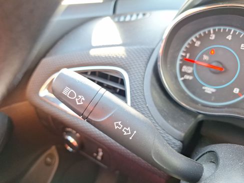 Used 2017 Chevrolet Cruze LT w/ Convenience Package image 23