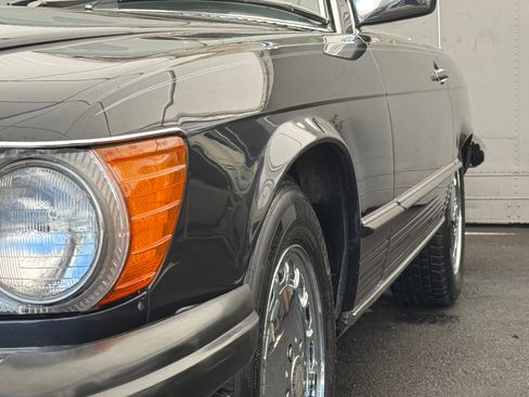 Used 1987 Mercedes-Benz 560 SL image 34