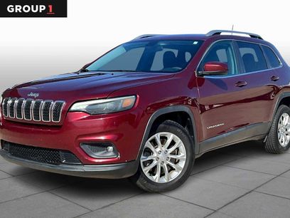 Used 2019 Jeep Cherokee Latitude w/ Popular Appearance Group