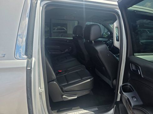 Used 2018 Chevrolet Suburban LT AWD/4WD image 13