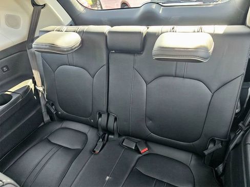 Used 2023 Honda Pilot Elite image 26