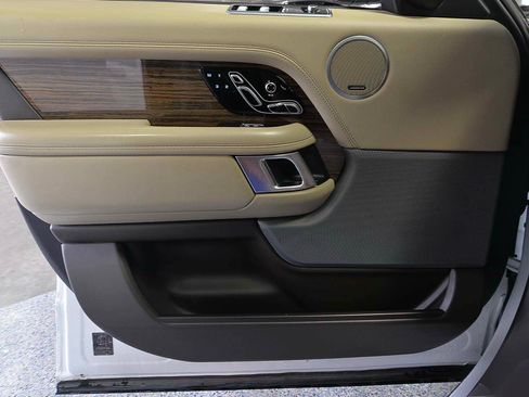 Used 2018 Land Rover Range Rover HSE AWD/4WD image 6