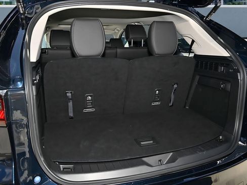 Used 2026 MAZDA CX-90 Plug-In Hybrid w/ Preferred AWD/4WD image 14