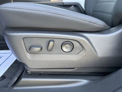 Used 2025 GMC Hummer EV 2X AWD/4WD image 15