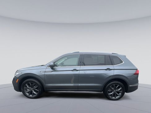 Used 2023 Volkswagen Tiguan SE AWD/4WD image 6